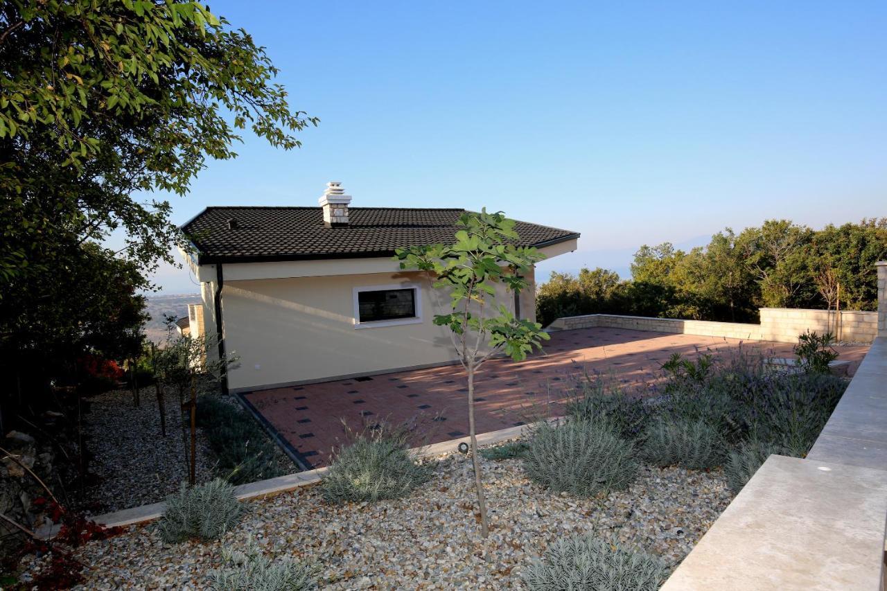 Villa Infinity Smrika Exterior photo