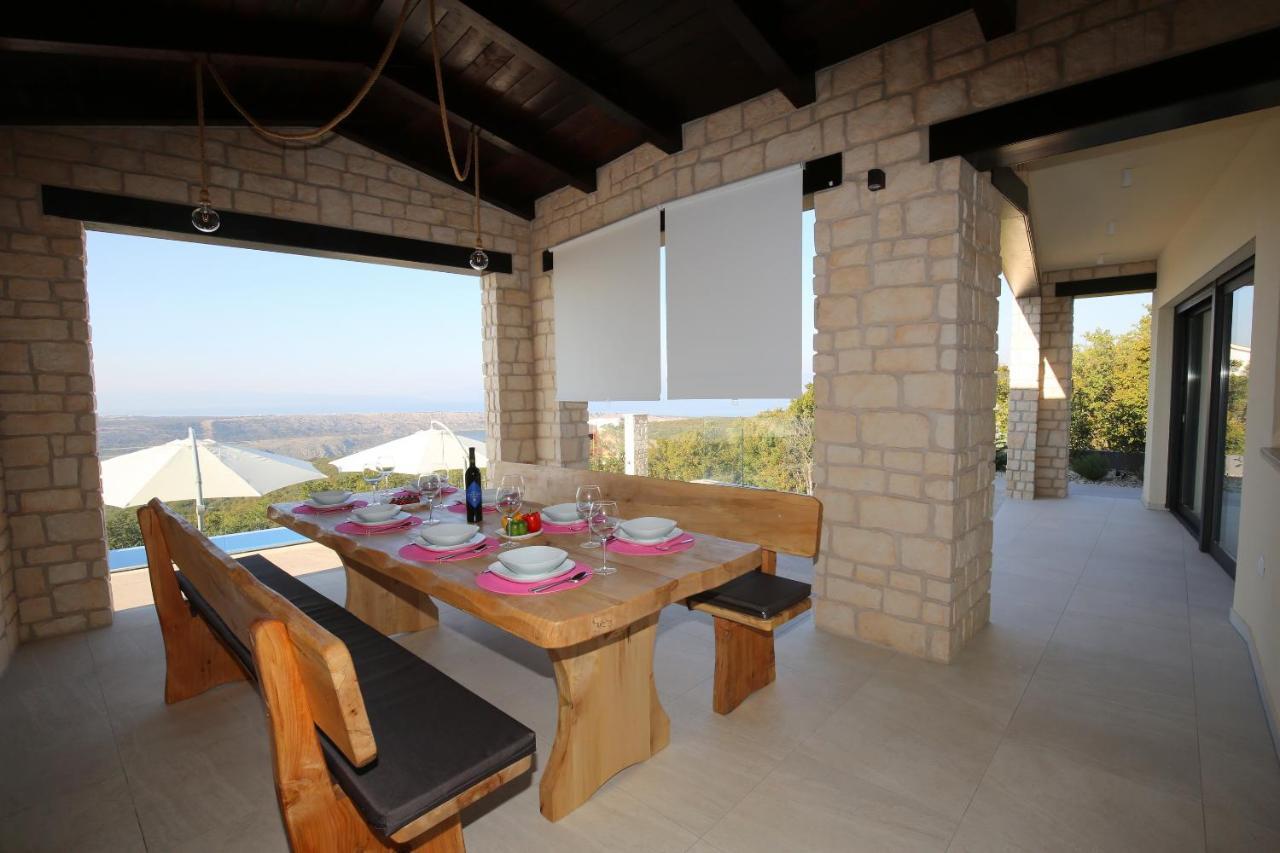 Villa Infinity Smrika Exterior photo